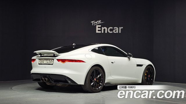 Jaguar F-TYPE 2015 — photo 2