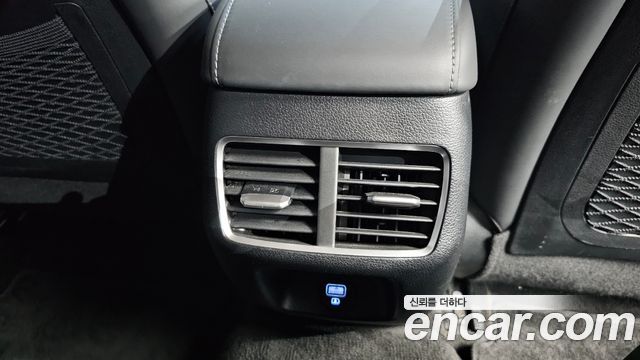 Hyundai Sonata 2022 — photo 18