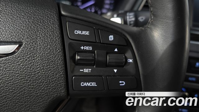 Genesis G80 2018 — photo 22