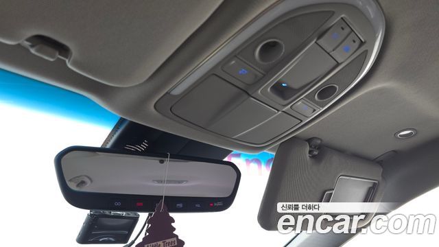 Genesis G80 2018 — photo 26