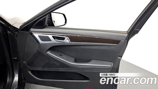 Genesis G80 2018 — photo 14