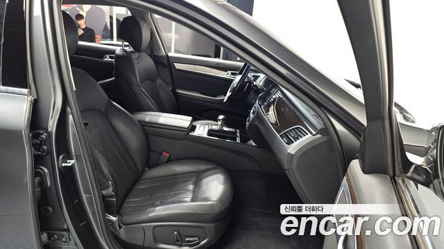 Genesis G80 2018 — photo 16