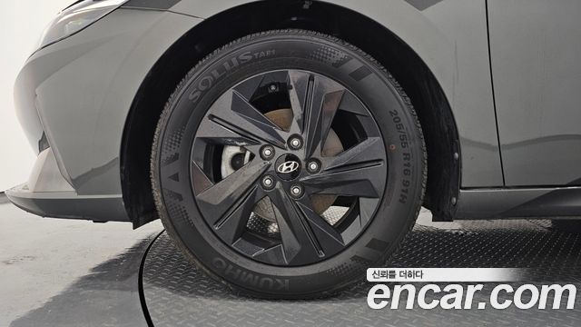 Hyundai AVANTE 2023 — photo 5