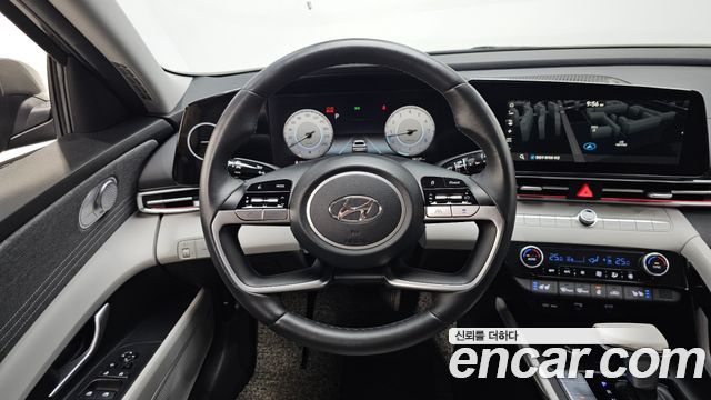 Hyundai AVANTE 2023 — photo 19