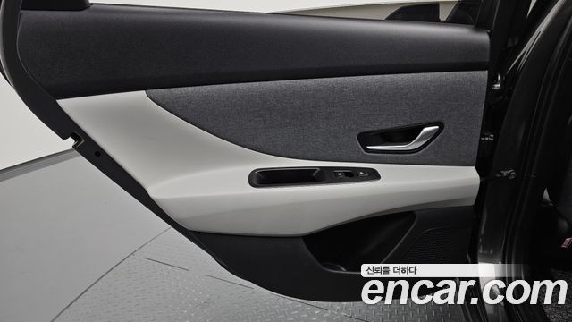 Hyundai AVANTE 2023 — photo 15