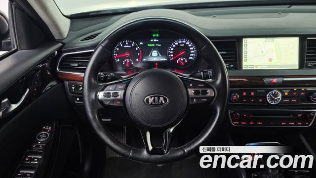 Kia K7 2016 — photo 13