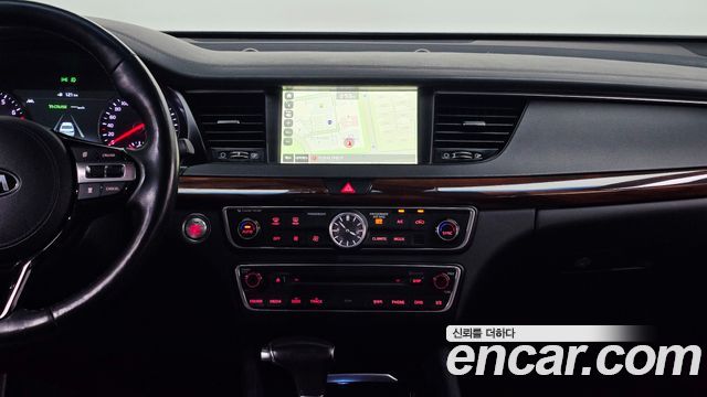 Kia K7 2016 — photo 14