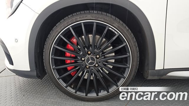 Mercedes-Benz GLA-Class 2019 — photo 5