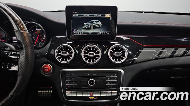 Mercedes-Benz GLA-Class 2019 — photo 20