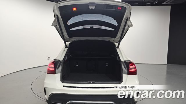 Mercedes-Benz GLA-Class 2019 — photo 26