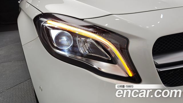 Mercedes-Benz GLA-Class 2019 — photo 8