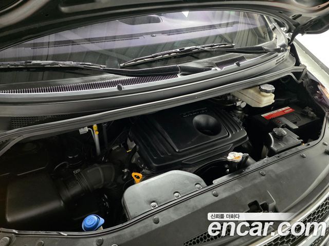 Hyundai Starex 2015 — photo 8