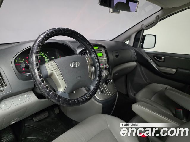 Hyundai Starex 2015 — photo 9