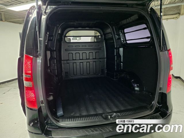 Hyundai Starex 2015 — photo 19