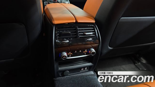 BMW M5 2020 — photo 28