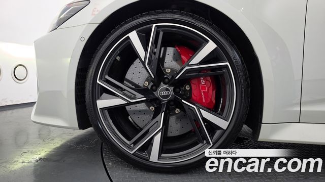 Audi RS6 2021 — photo 5