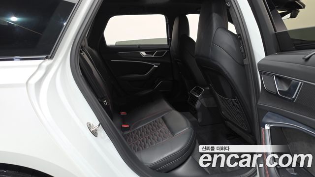 Audi RS6 2021 — photo 17