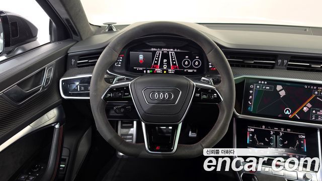 Audi RS6 2021 — photo 18