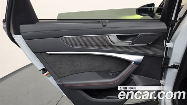 Audi RS6 2021 — photo 15