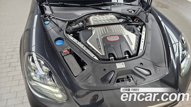 Porsche Panamera 2023 — photo 6