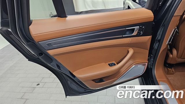 Porsche Panamera 2023 — photo 15