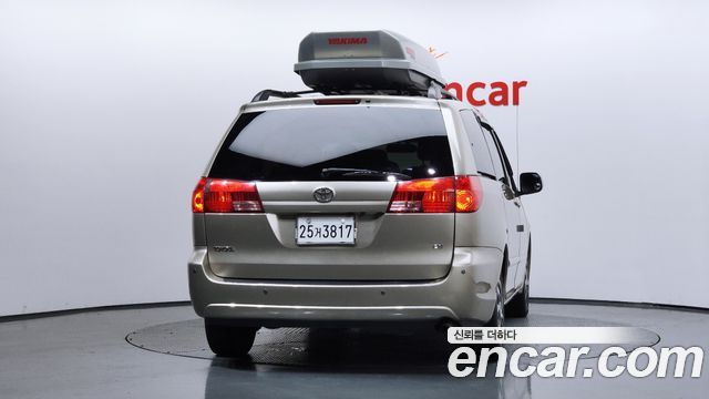 Toyota Sienna 2007 — photo 4