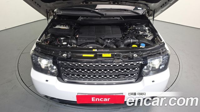 Land Rover Range Rover 2012 — photo 6