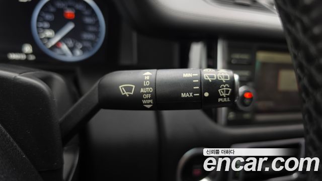 Land Rover Range Rover 2012 — photo 15