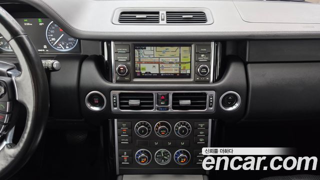 Land Rover Range Rover 2012 — photo 18