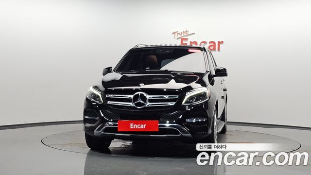 Mercedes-Benz GLE-Class 2018 — photo 3