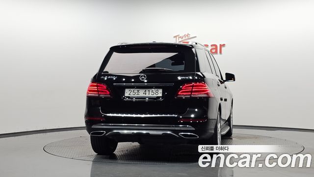 Mercedes-Benz GLE-Class 2018 — photo 4