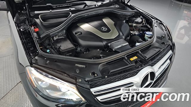 Mercedes-Benz GLE-Class 2018 — photo 6