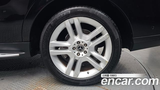 Mercedes-Benz GLE-Class 2018 — photo 7