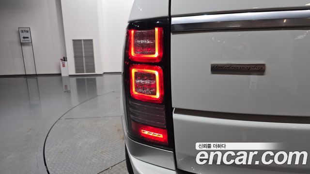Land Rover Range Rover 2016 — photo 9