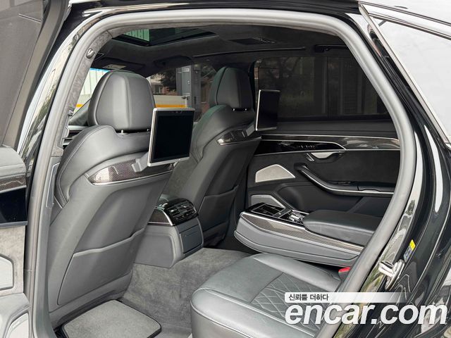 Audi S8 2020 — photo 11