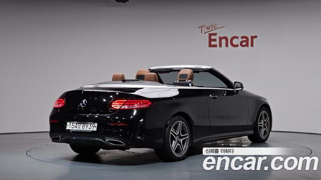 Mercedes-Benz C-Class 2020 — photo 2