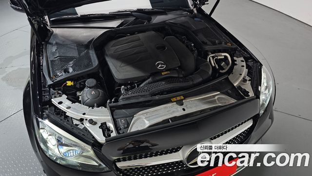 Mercedes-Benz C-Class 2020 — photo 6