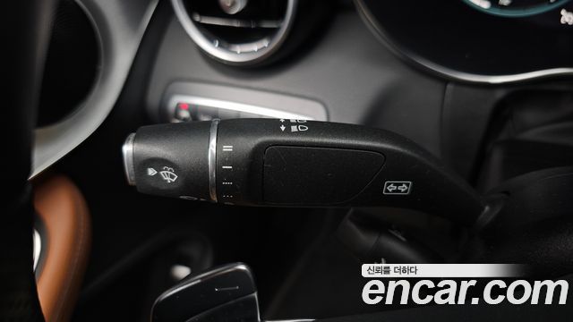 Mercedes-Benz C-Class 2020 — photo 24