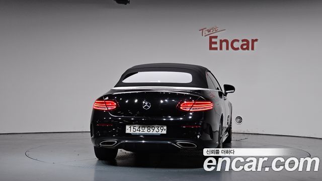 Mercedes-Benz C-Class 2020 — photo 33