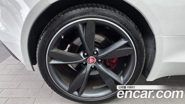 Jaguar F-TYPE 2015 — photo 5