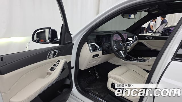 BMW X5 2025 — photo 10