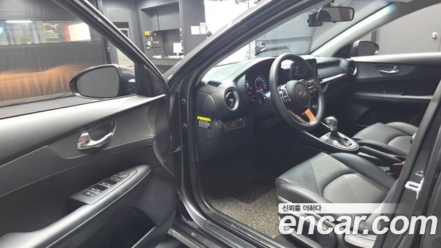 Kia K3 2019 — photo 10