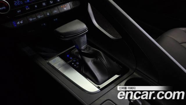 Hyundai AVANTE 2021 — photo 12