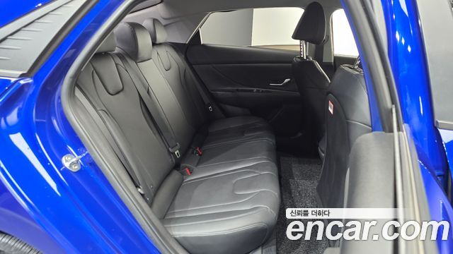 Hyundai AVANTE 2021 — photo 17