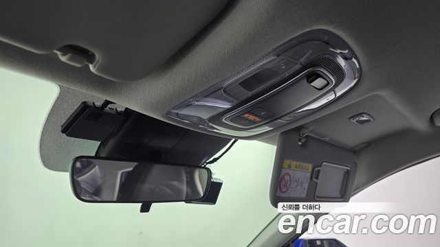 Hyundai AVANTE 2021 — photo 24