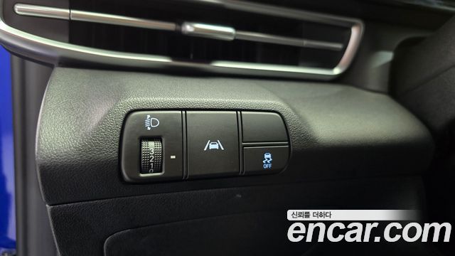 Hyundai AVANTE 2021 — photo 25