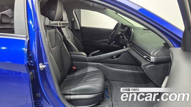Hyundai AVANTE 2021 — photo 16