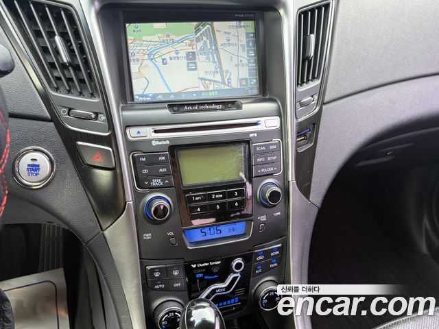 Hyundai Sonata 2012 — photo 8