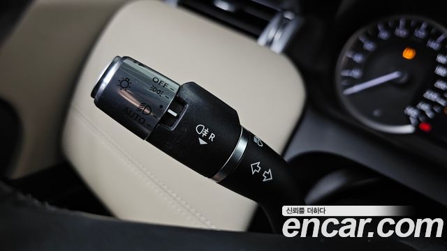 Land Rover Discovery Sport 2021 — photo 35