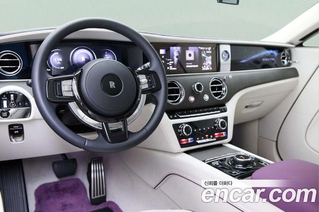 Rolls-Royce Spectre 2024 — photo 16